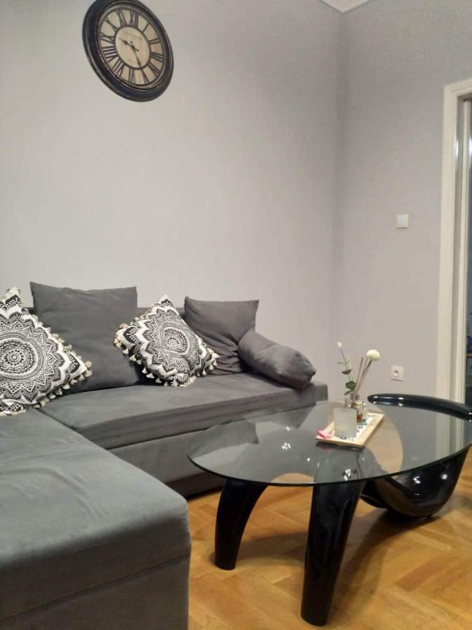 A Convenient Apartment In The Heart Of Aten Exteriör bild