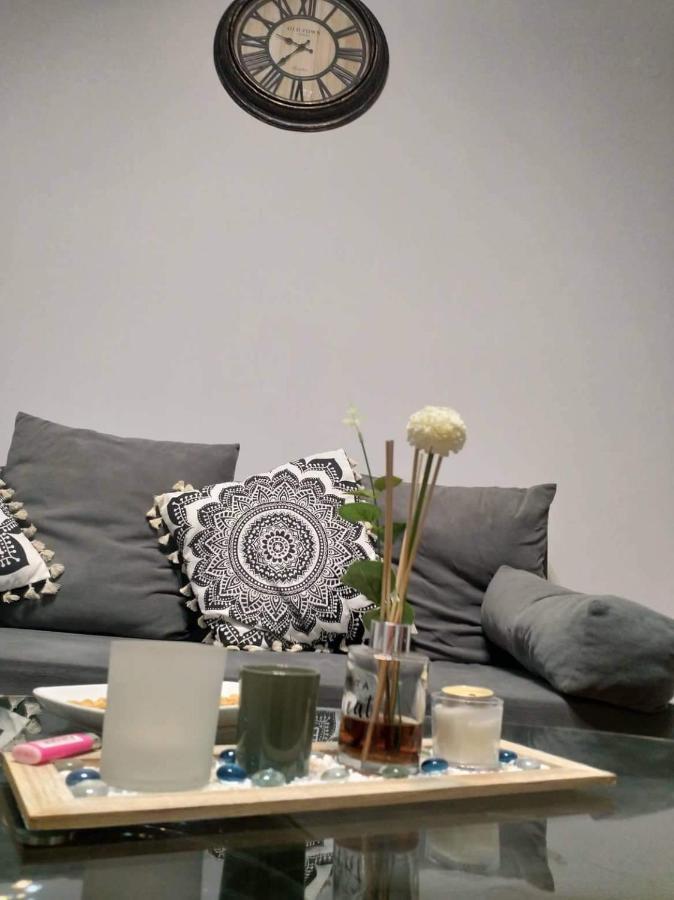 A Convenient Apartment In The Heart Of Aten Exteriör bild