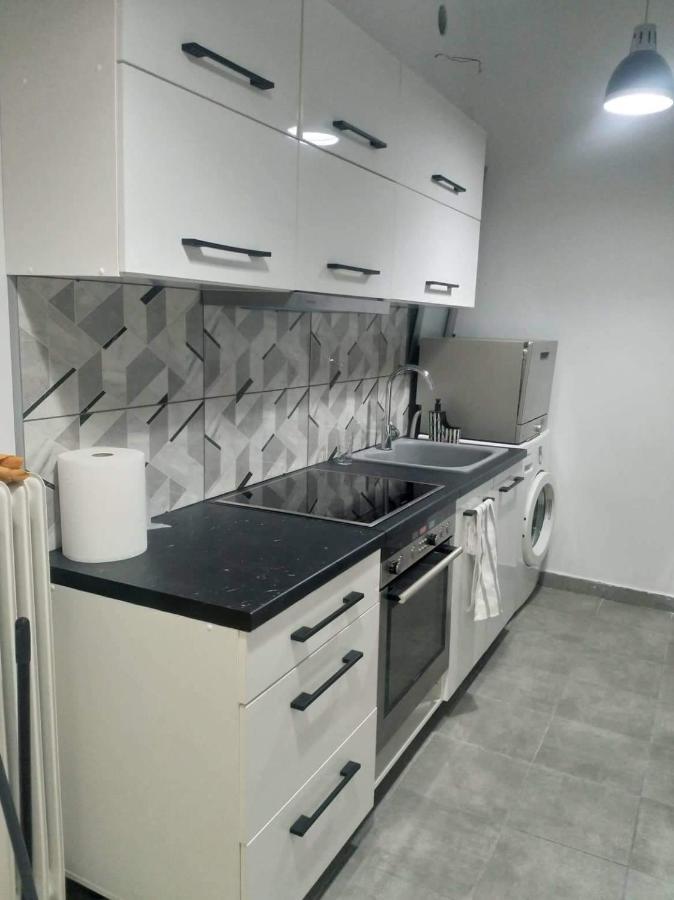 A Convenient Apartment In The Heart Of Aten Exteriör bild