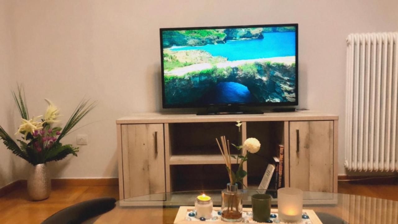 A Convenient Apartment In The Heart Of Aten Exteriör bild